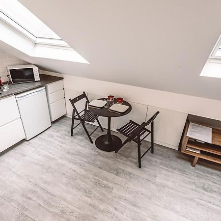 Le Coquet Logement Climatise Face A La Cathedrale - 3G Reims Dış mekan fotoğraf