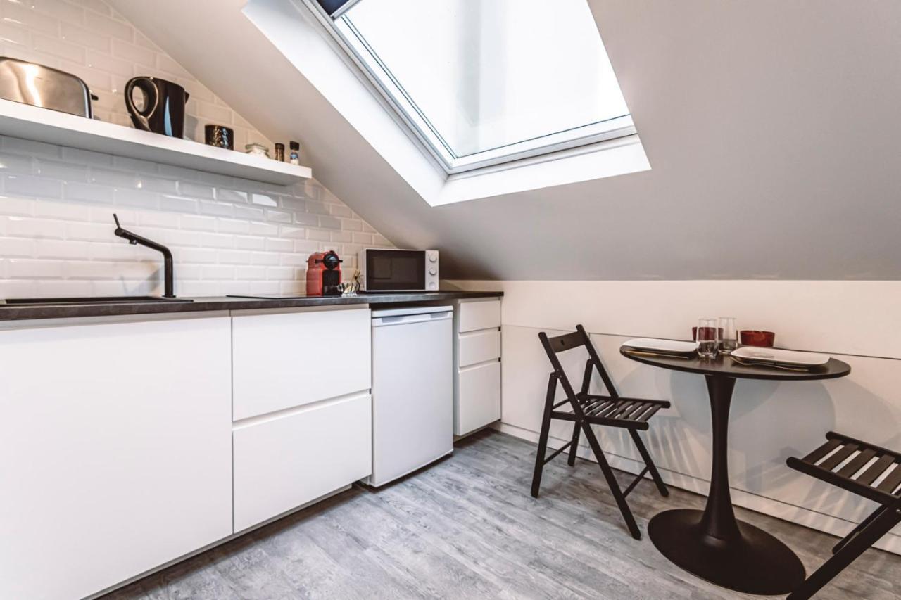Le Coquet Logement Climatise Face A La Cathedrale - 3G Reims Dış mekan fotoğraf
